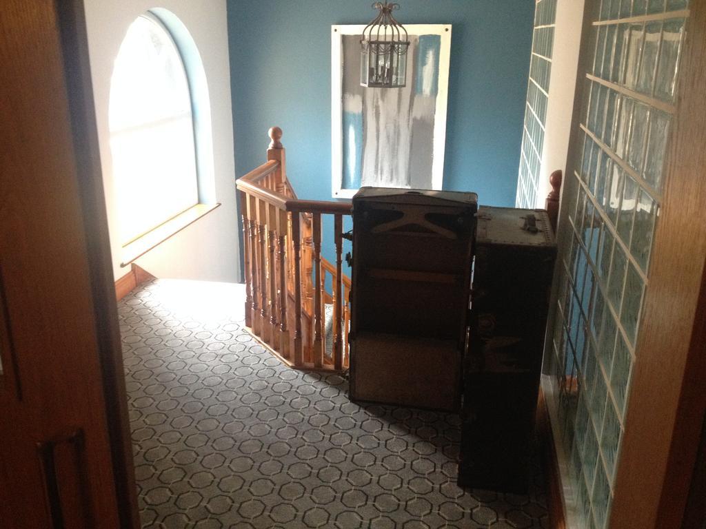 Carragh House Bed and Breakfast Castlebar Buitenkant foto